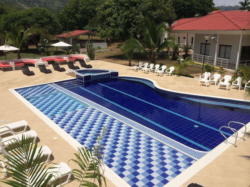 Arizona Ranch Hotel Girardot Exterior foto